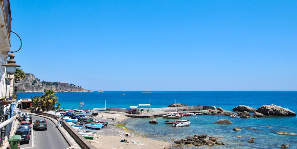 Taorminaxos Wonderful Seaview Apartment Giardini Naxos Ngoại thất bức ảnh