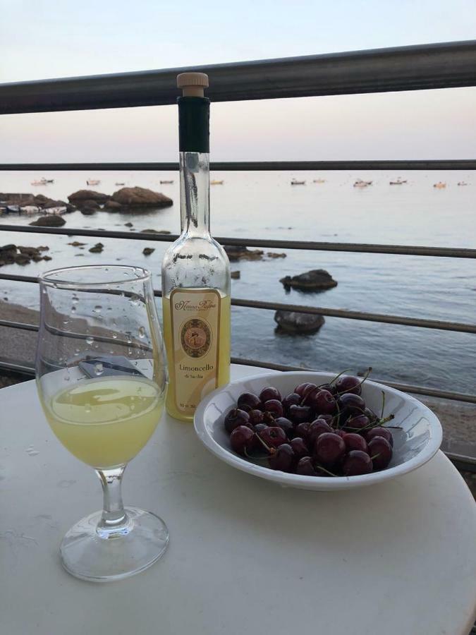 Taorminaxos Wonderful Seaview Apartment Giardini Naxos Ngoại thất bức ảnh